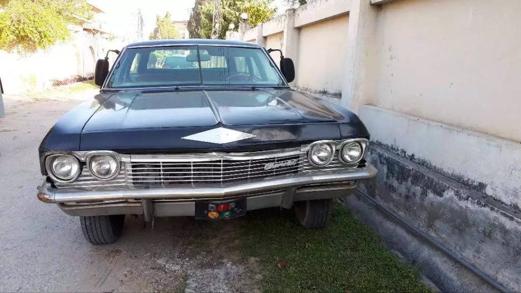 Chevrolet Impala 1965 - Vintage Car