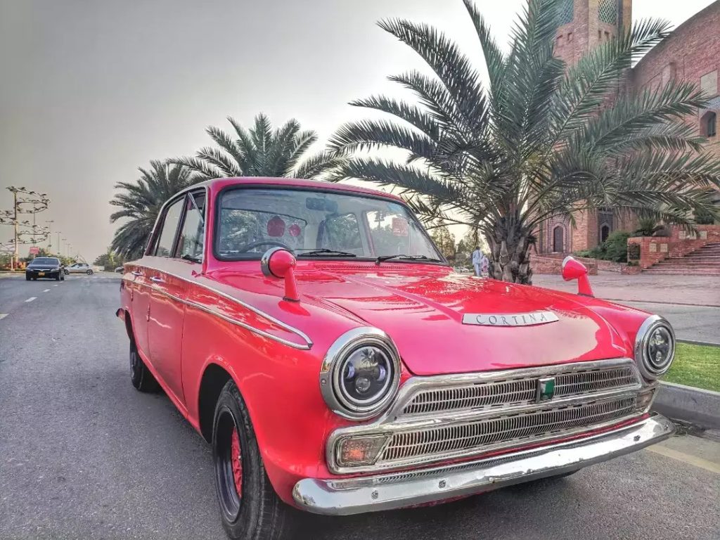 Vintage Cars in Pakistan You Can Find on OLX